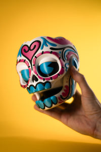 Maceta calavera mexicana catrina 3D en mano